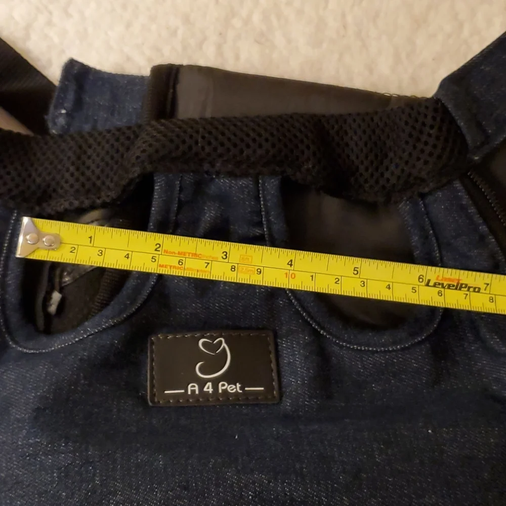Pet Backpack (can be worn in front too)